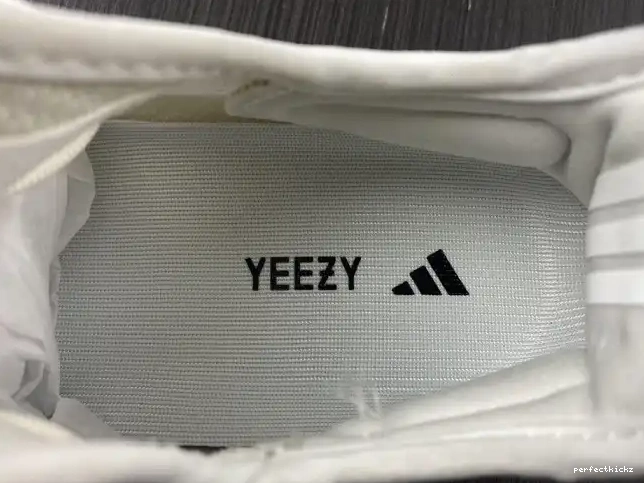 Adidas 350 Yeezy Boost HQ6316 CabBage V2 0505
